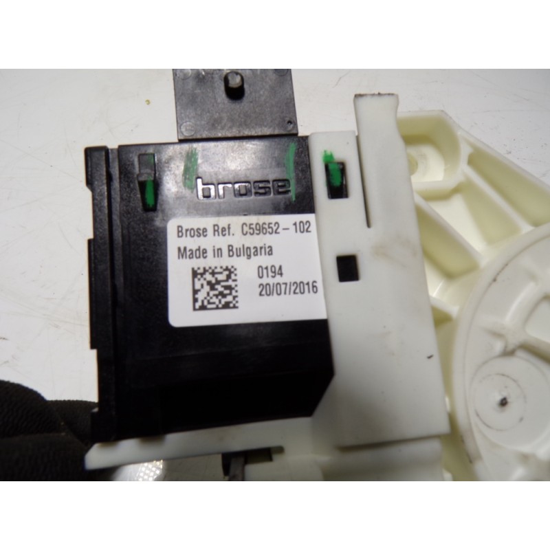 Recambio de motor elevalunas delantero derecho para alfa romeo giulia (952) 2.2 jtdm cat referencia OEM IAM 71779152 C59649102 C