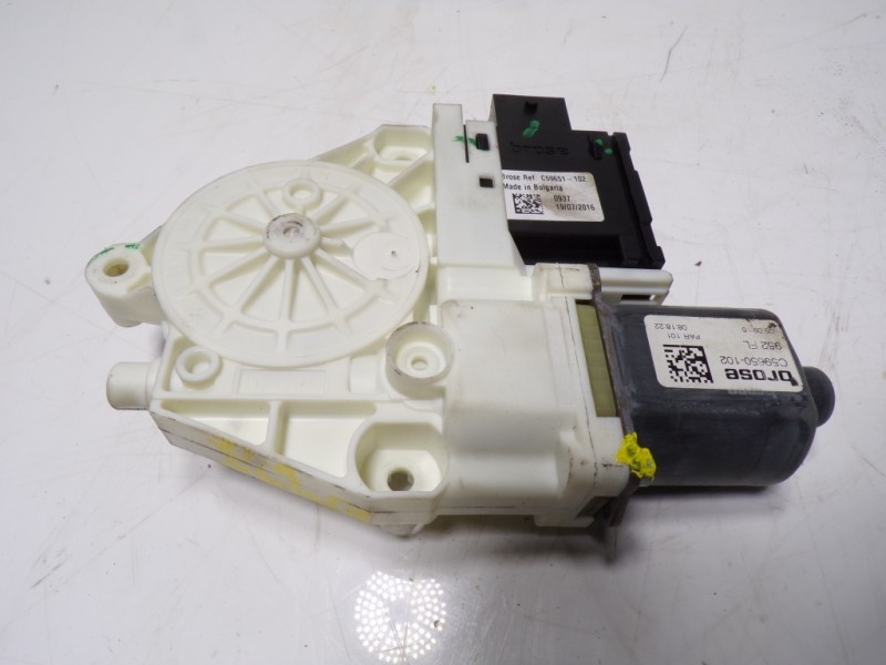 Recambio de motor elevalunas delantero izquierdo para alfa romeo giulia (952) 2.2 jtdm cat referencia OEM IAM 71779153 C59651102