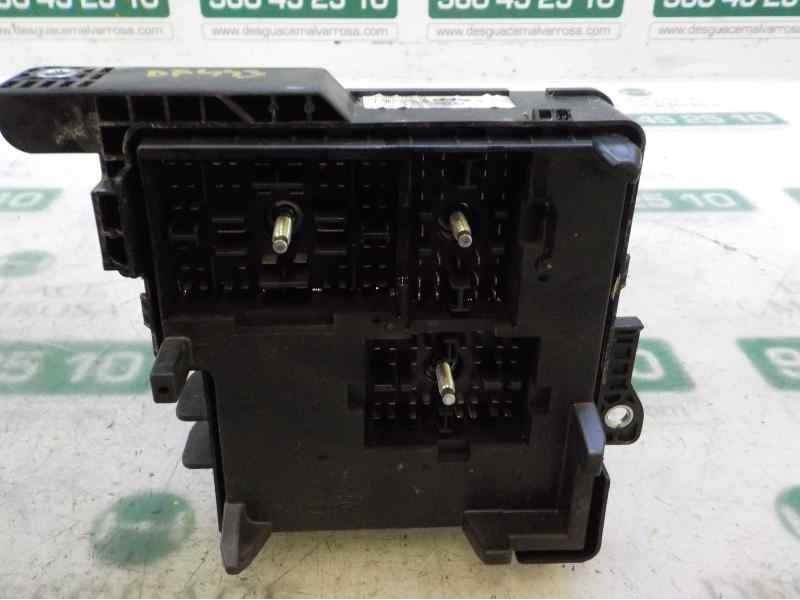 Recambio de caja reles / fusibles para kia pro_cee´d 2.0 crdi referencia OEM IAM 919501H030 919501H030 