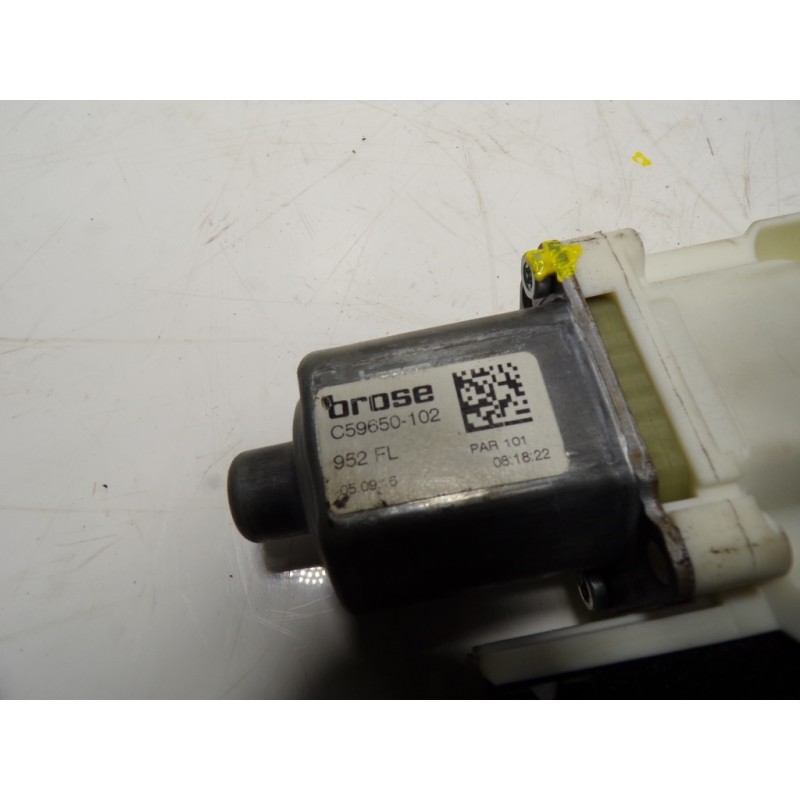 Recambio de motor elevalunas delantero izquierdo para alfa romeo giulia (952) 2.2 jtdm cat referencia OEM IAM 71779153 C59651102