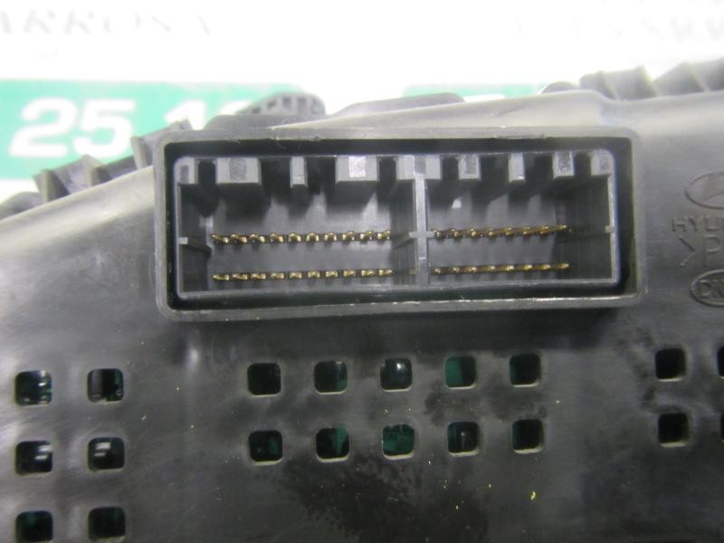 Recambio de cuadro instrumentos para hyundai i30 1.6 crdi cat referencia OEM IAM 940332R200 940332R200 