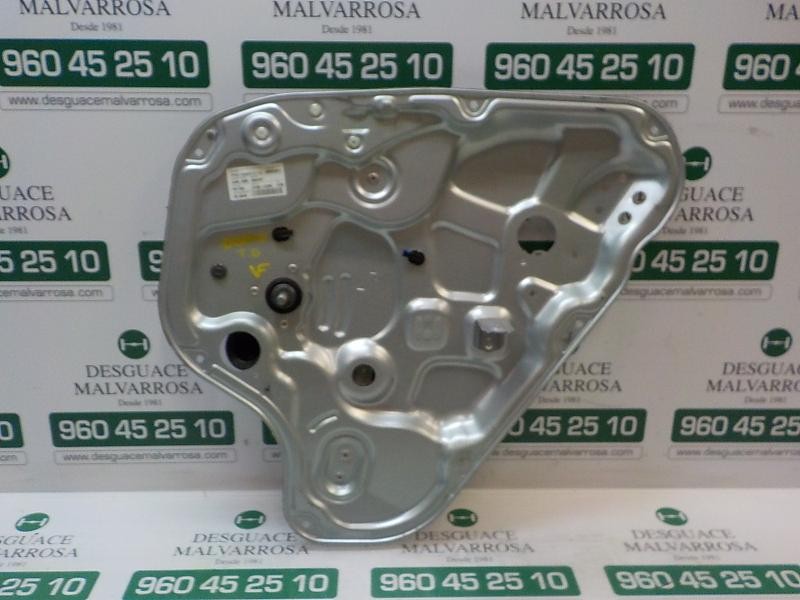 Recambio de elevalunas trasero derecho para hyundai i30 1.6 crdi cat referencia OEM IAM 834812R000  
