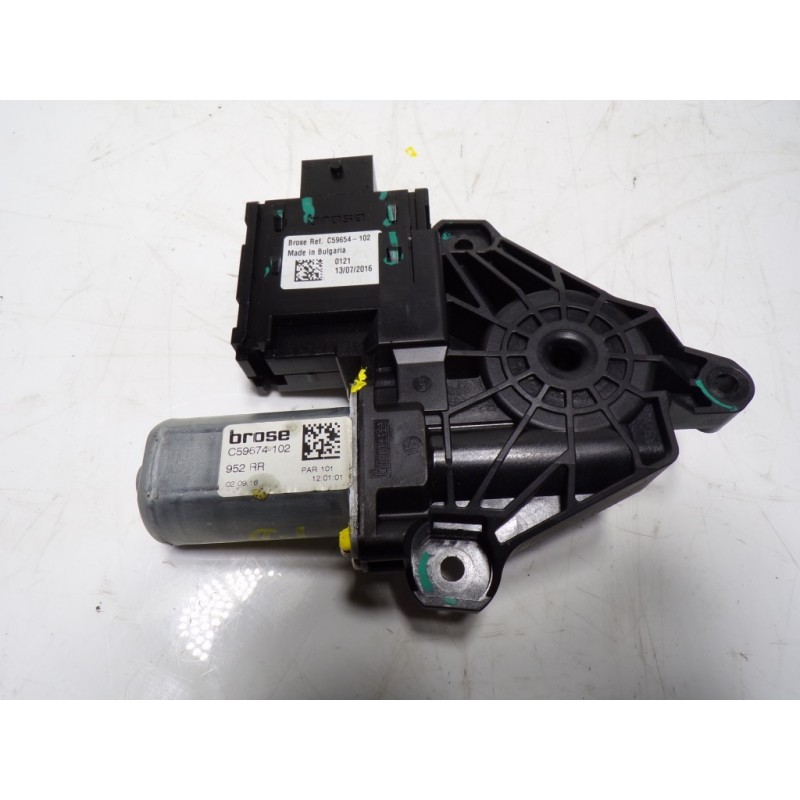 Recambio de motor elevalunas trasero derecho para alfa romeo giulia (952) 2.2 jtdm cat referencia OEM IAM 71779158 C59654102 C59