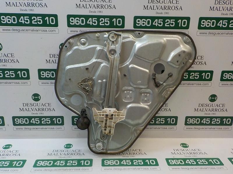 Recambio de elevalunas trasero izquierdo para hyundai i30 1.6 crdi cat referencia OEM IAM 834712R000  