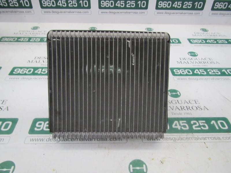 Recambio de evaporador aire acondicionado para hyundai i30 1.6 crdi cat referencia OEM IAM 971401H000  