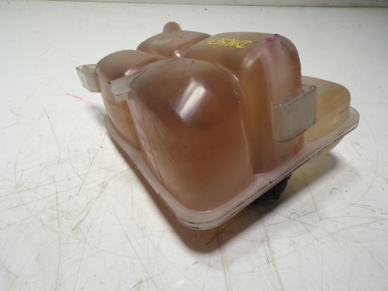 Recambio de deposito expansion para ford kuga (cbs) 2.0 tdci cat referencia OEM IAM 8V618K218AE 8V618K218A 