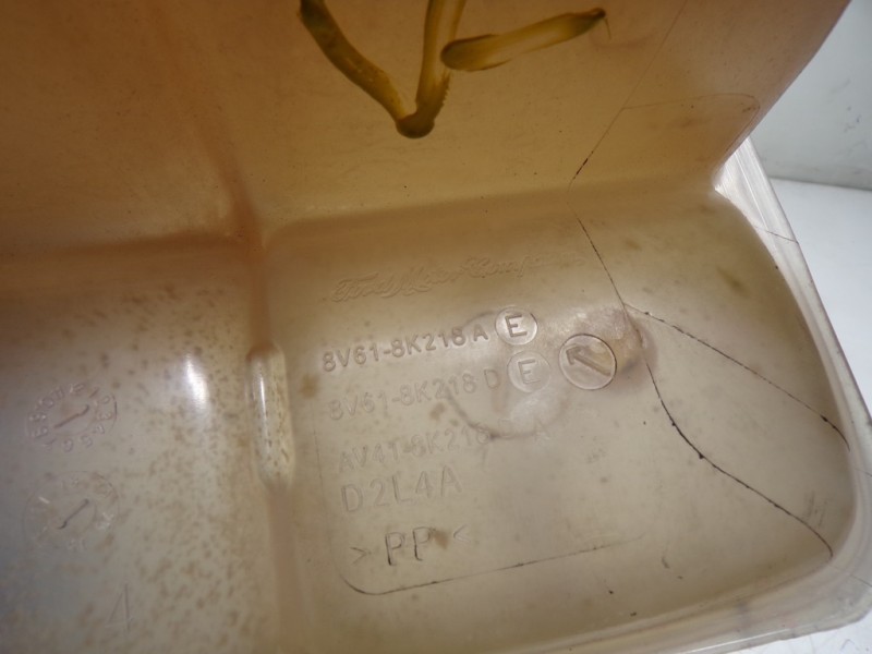 Recambio de deposito expansion para ford kuga (cbs) 2.0 tdci cat referencia OEM IAM 8V618K218AE 8V618K218A 