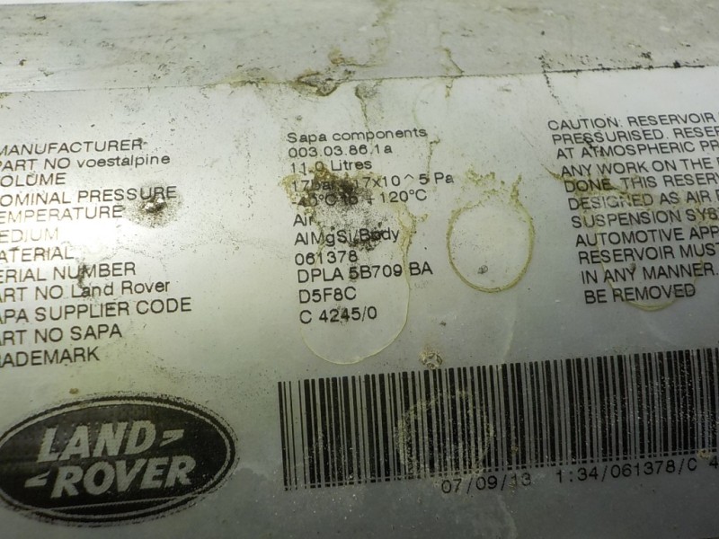 Recambio de deposito suspension para land rover range rover sport hse referencia OEM IAM LR050933 DPLA5B709BA 