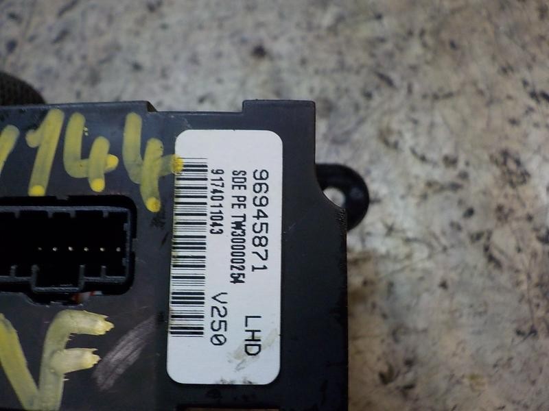 Recambio de mando multifuncion para chevrolet epica 2.0 diesel cat referencia OEM IAM 96945871 96945871 