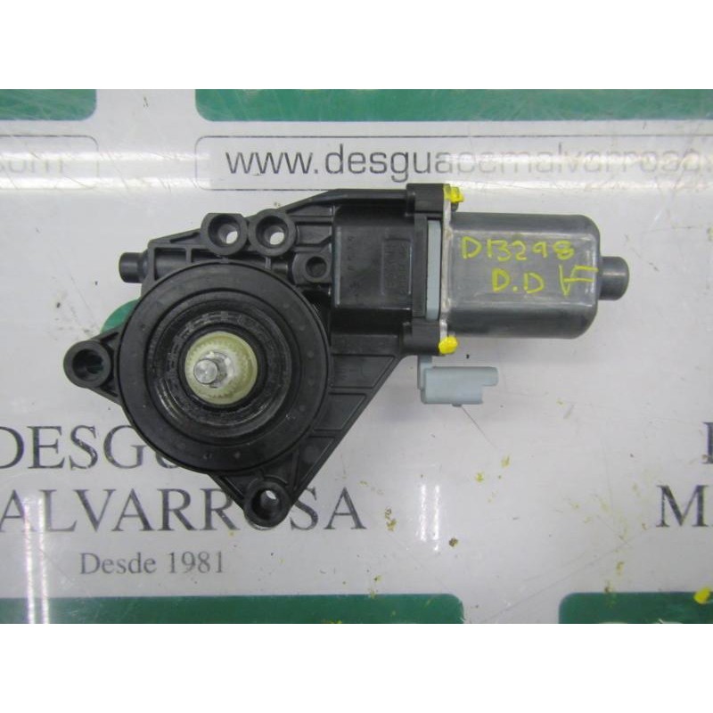 Recambio de motor elevalunas delantero derecho para hyundai i30 1.6 crdi cat referencia OEM IAM 824602R000  