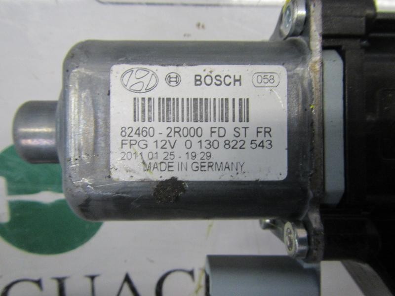 Recambio de motor elevalunas delantero derecho para hyundai i30 1.6 crdi cat referencia OEM IAM 824602R000  