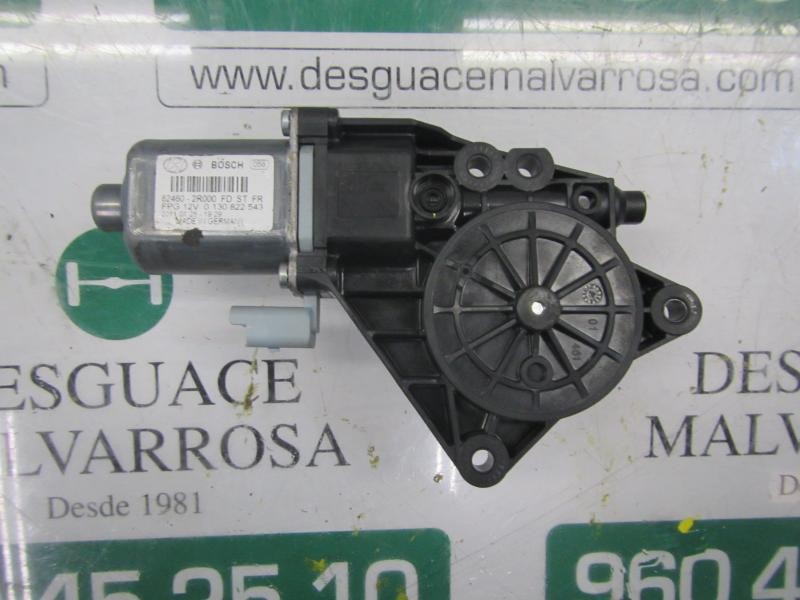 Recambio de motor elevalunas delantero derecho para hyundai i30 1.6 crdi cat referencia OEM IAM 824602R000  