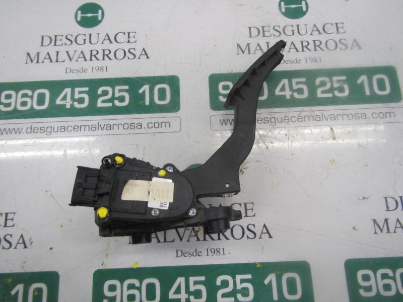 Recambio de potenciometro pedal para hyundai i30 1.6 crdi cat referencia OEM IAM 327002R300 327002R300 