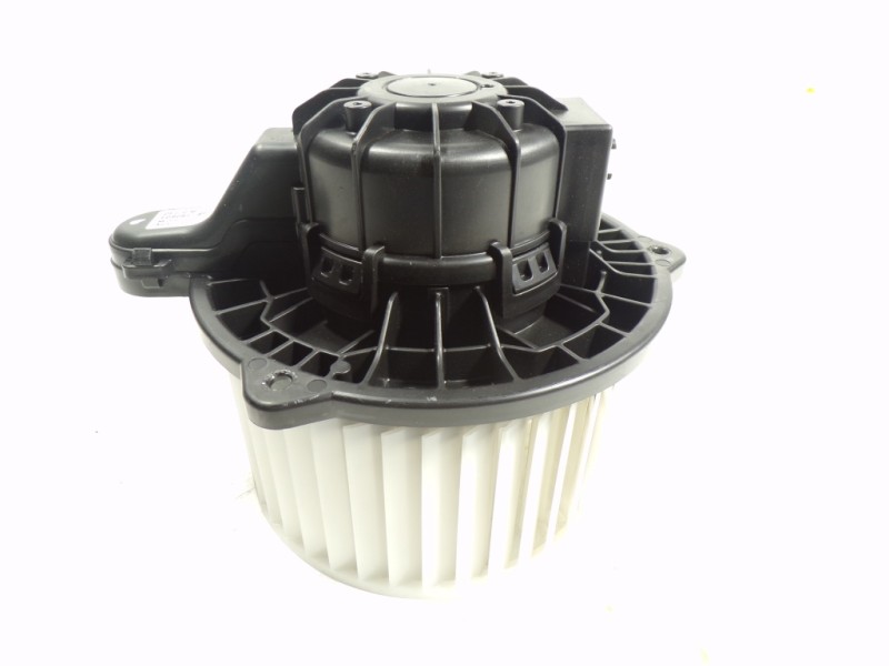 Recambio de motor calefaccion para hyundai i30 fastback 1.4 tgdi cat referencia OEM IAM 97113A4000  