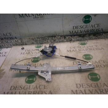 ELEVALUNAS TRASERO DERECHO 