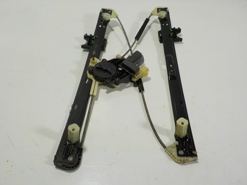 Recambio de elevalunas trasero derecho para land rover range rover sport hse referencia OEM IAM LR057340 DK6227000AE 