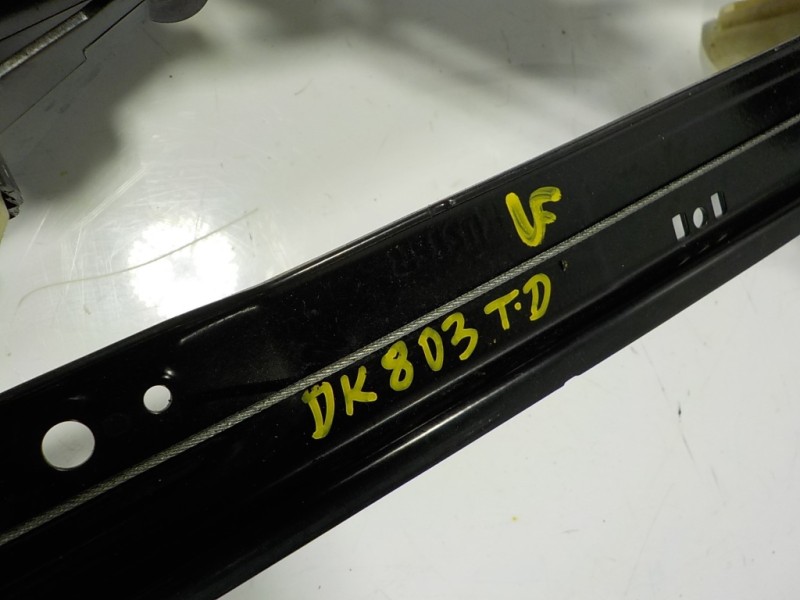 Recambio de elevalunas trasero derecho para land rover range rover sport hse referencia OEM IAM LR057340 DK6227000AE 