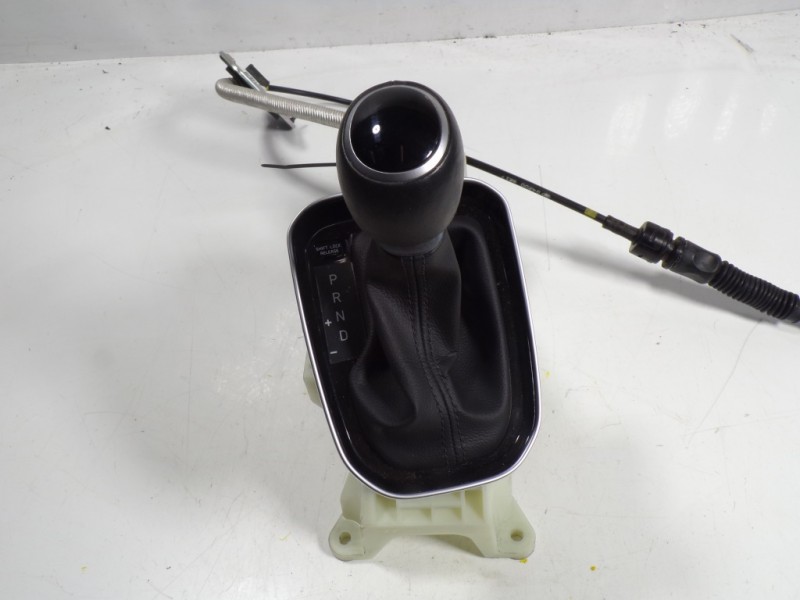 Recambio de palanca cambio para hyundai i30 fastback 1.4 tgdi cat referencia OEM IAM 46700G3210 46700 