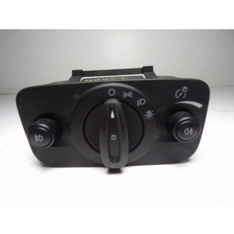 Recambio de mando luces para ford kuga (cbs) 2.0 tdci cat referencia OEM IAM AV6T13A024EC AV6T13A024EC 