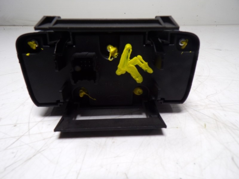 Recambio de mando luces para ford kuga (cbs) 2.0 tdci cat referencia OEM IAM AV6T13A024EC AV6T13A024EC 