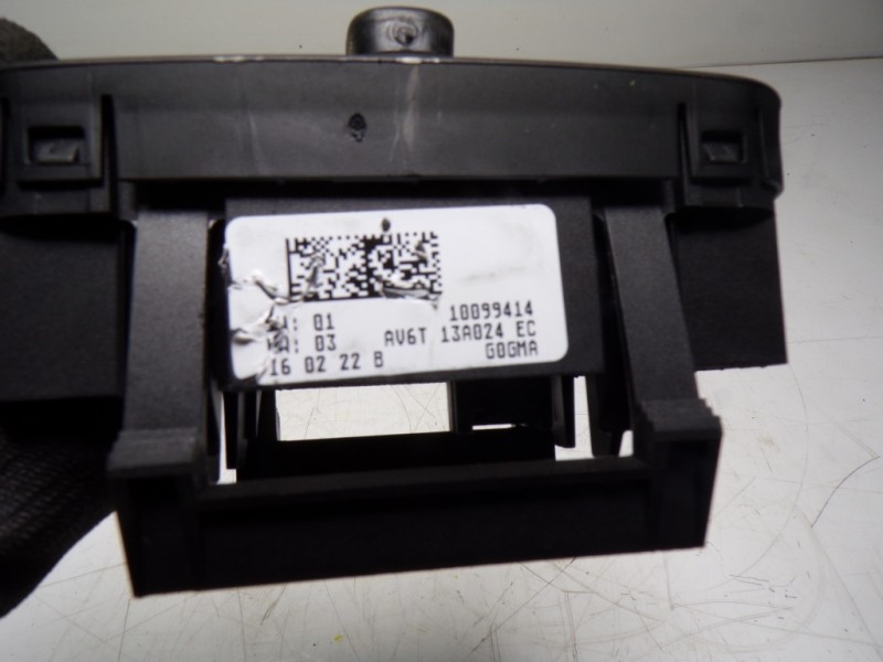 Recambio de mando luces para ford kuga (cbs) 2.0 tdci cat referencia OEM IAM AV6T13A024EC AV6T13A024EC 