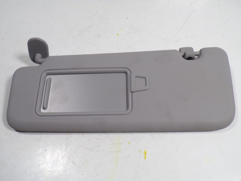 Recambio de parasol izquierdo para hyundai i30 fastback 1.4 tgdi cat referencia OEM IAM 85210G3510TTX  