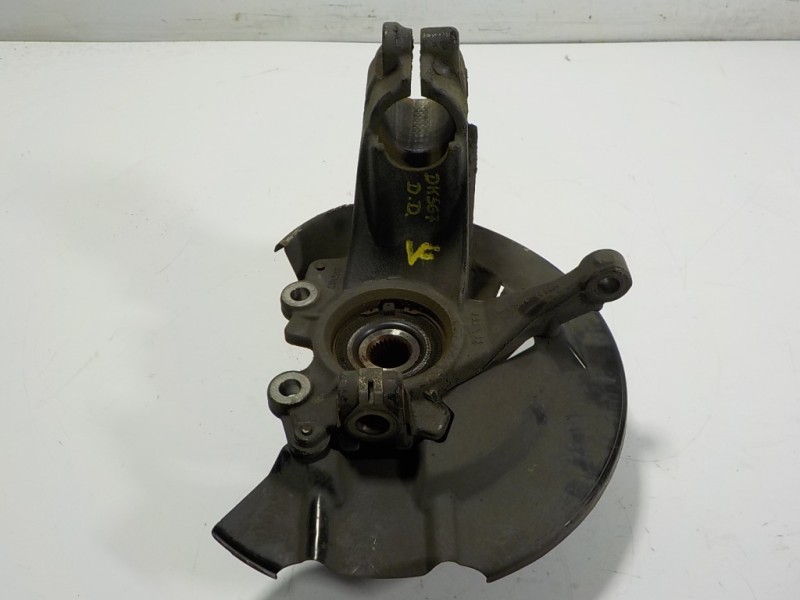 Recambio de mangueta delantera derecha para ford kuga (cbs) 2.0 tdci cat referencia OEM IAM DV613K170CAA  