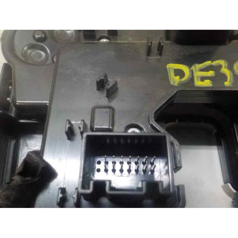 Recambio de piloto interior para audi a4 berlina (8w2) sport edition referencia OEM IAM 4K0947135BBC5 4K0947135AE C00157216