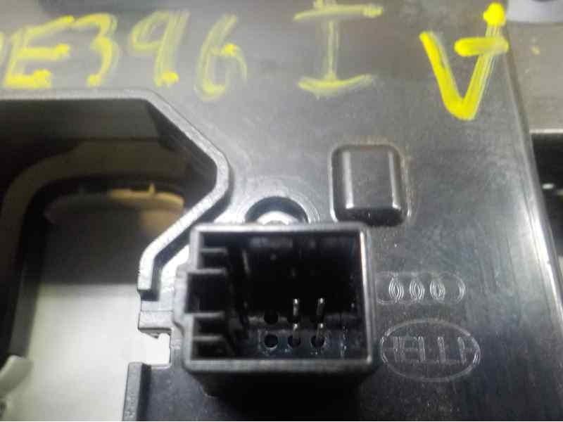 Recambio de piloto interior para audi a4 berlina (8w2) sport edition referencia OEM IAM 4K0947135BBC5 4K0947135AE C00157216