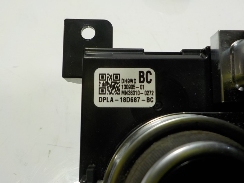 Recambio de mando climatizador para land rover range rover sport hse referencia OEM IAM LR042107 DPLA18D687BC 