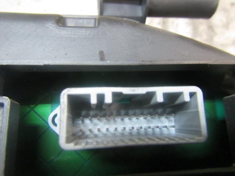 Recambio de cuadro instrumentos para renault clio grandtour authentique referencia OEM IAM 8201060310  