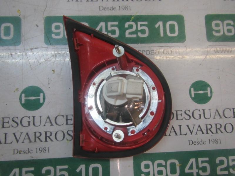 Recambio de piloto trasero derecho interior para volkswagen golf v berlina (1k1) 1.9 tdi referencia OEM IAM   