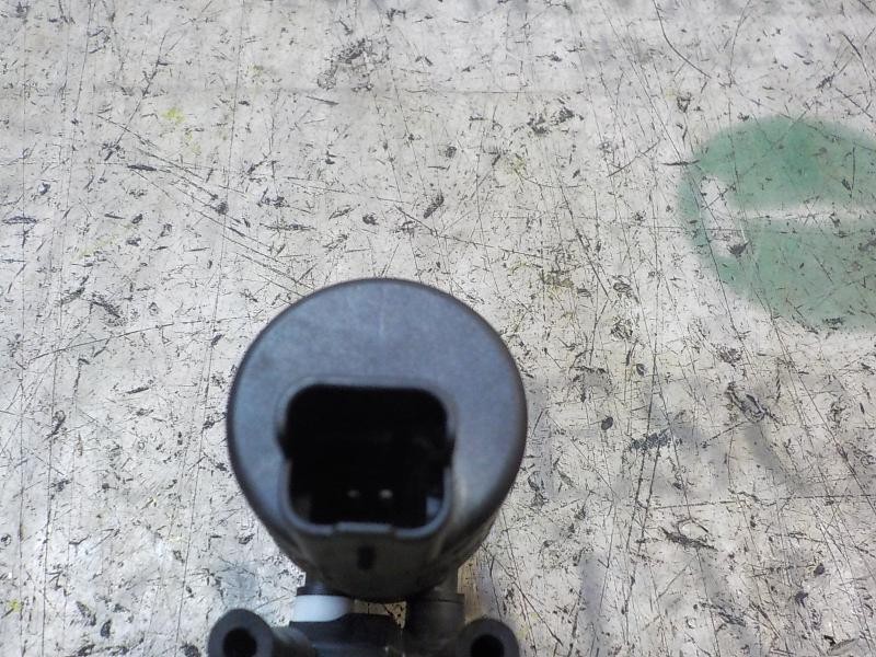 Recambio de bomba limpia para peugeot 2008 (--.2013) active referencia OEM IAM 643475  