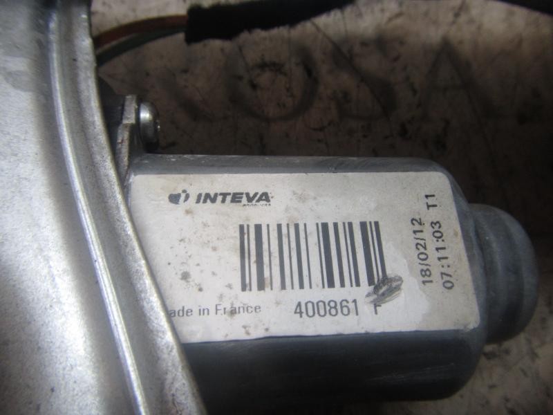 Recambio de elevalunas delantero derecho para renault clio grandtour authentique referencia OEM IAM 8200291147 400861 400861