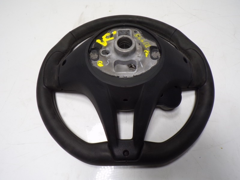 Recambio de volante para alfa romeo giulia (952) 2.2 jtdm cat referencia OEM IAM 71779508 1049925X66F 374920026025116