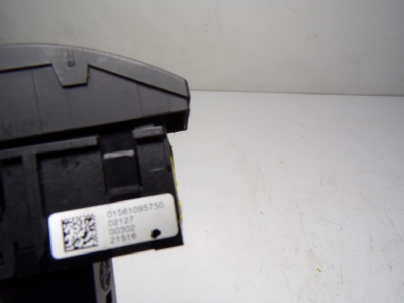 Recambio de warning para alfa romeo giulia (952) 2.2 jtdm cat referencia OEM IAM 156109575 01561095750 21516