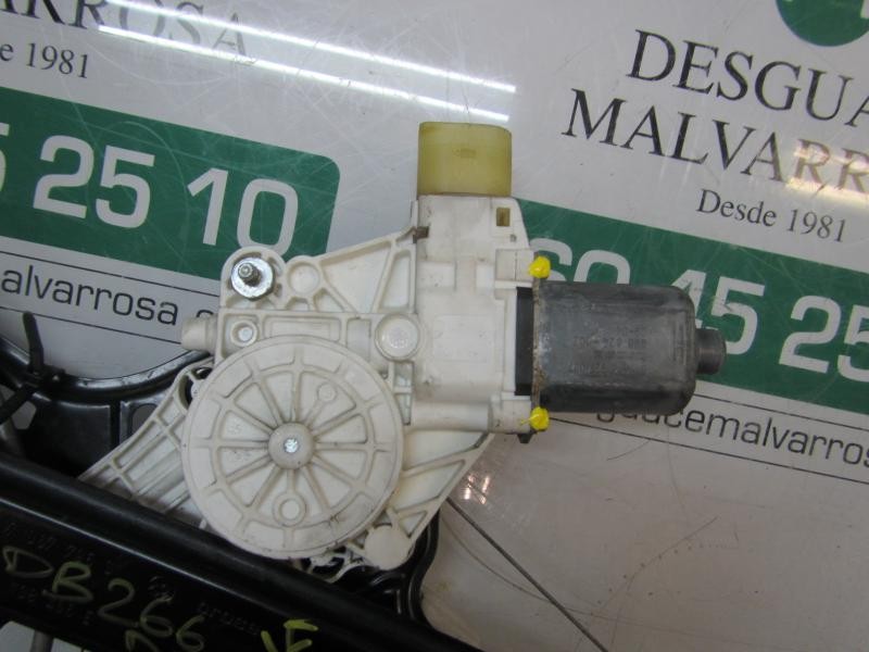 Recambio de elevalunas delantero izquierdo para bmw serie 1 berlina (e81/e87) 120d referencia OEM IAM 51337138465  