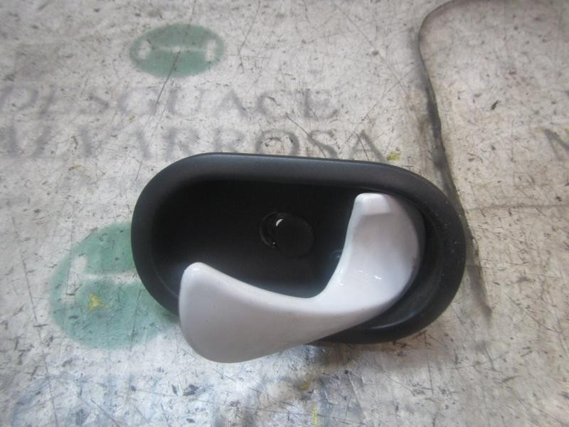 Recambio de maneta interior trasera derecha para renault clio grandtour authentique referencia OEM IAM 806700165R  