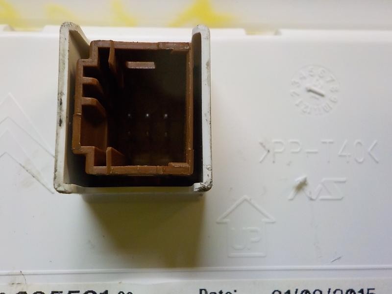 Recambio de cuadro instrumentos para peugeot 2008 (--.2013) active referencia OEM IAM 9813870580 9808559180 