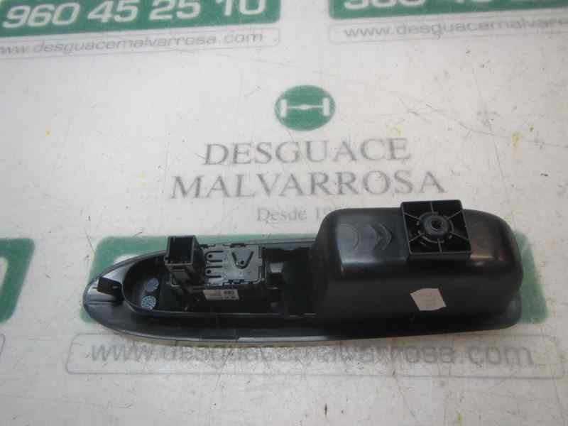Recambio de mando elevalunas trasero derecho para citroën c4 lim. seduction referencia OEM IAM 6490JZ 96657926XT 529076433