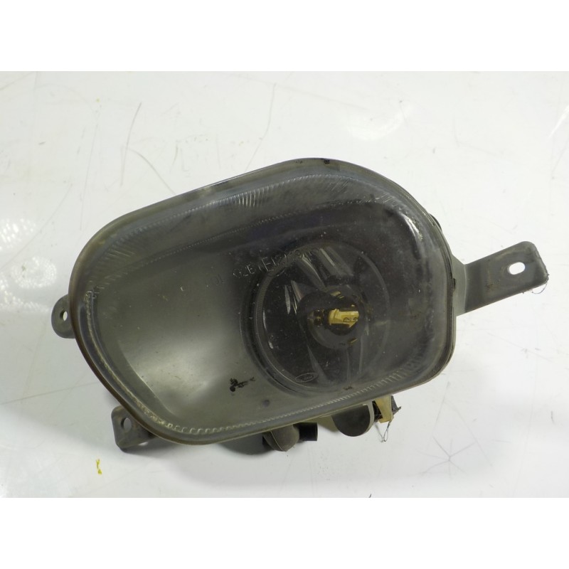 Recambio de faro antiniebla izquierdo para volvo xc90 2.4 diesel cat referencia OEM IAM 31111182  