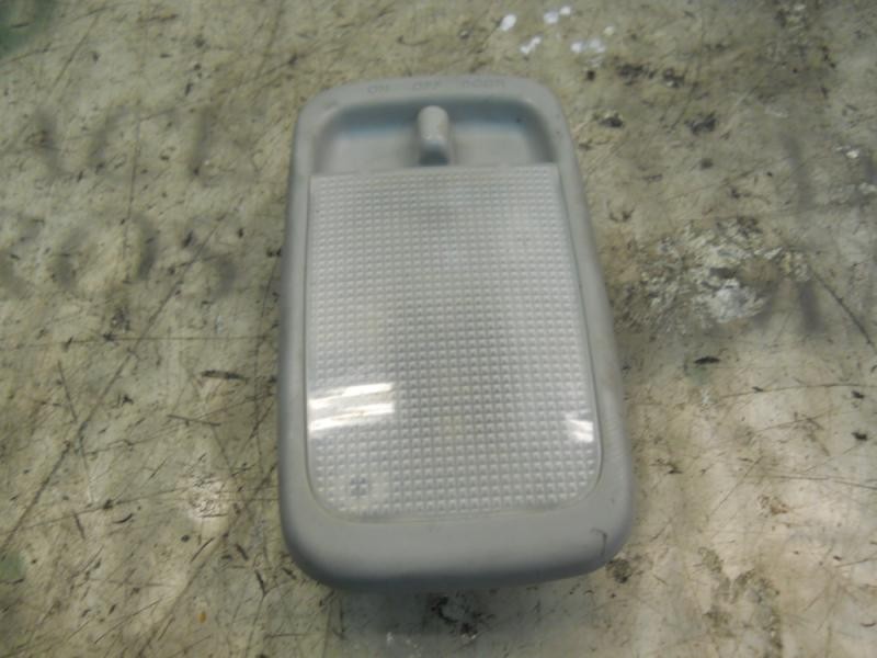 Recambio de piloto interior para toyota yaris (ncp1/nlp1/scp1) 1.0 linea sol referencia OEM IAM   