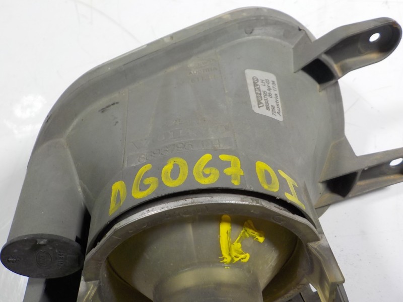 Recambio de faro antiniebla izquierdo para volvo xc90 2.4 diesel cat referencia OEM IAM 31111182  