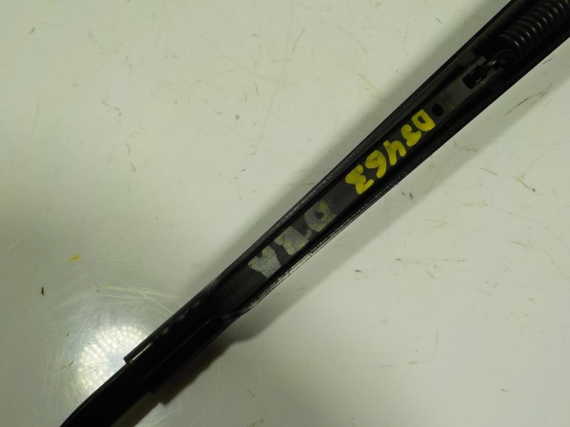 Recambio de brazo limpia delantero derecho para volkswagen polo (9n1) 1.4 16v referencia OEM IAM   