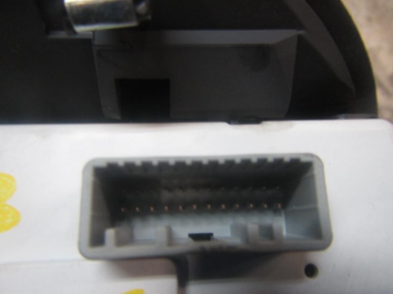 Recambio de pantalla multifuncion para renault clio grandtour authentique referencia OEM IAM 280348139R 280348139R 