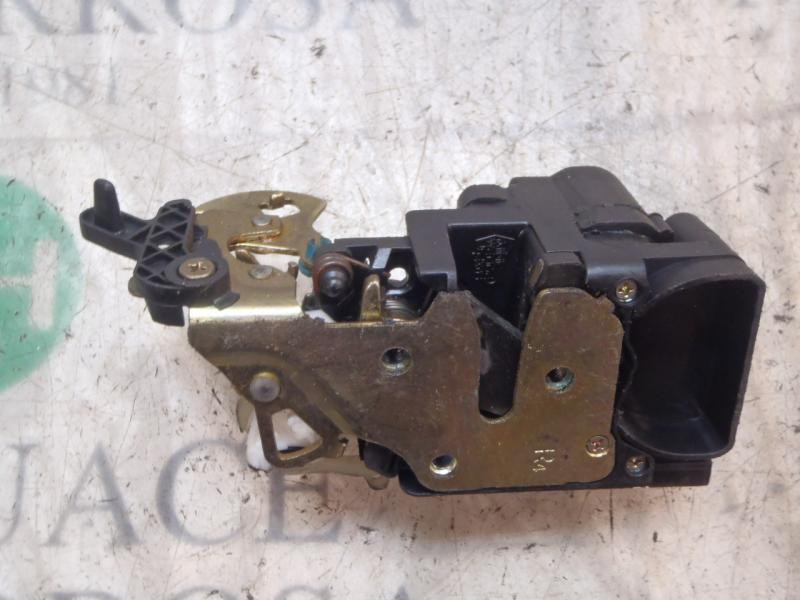 Recambio de cerradura puerta trasera derecha para daewoo tacuma cdx referencia OEM IAM   