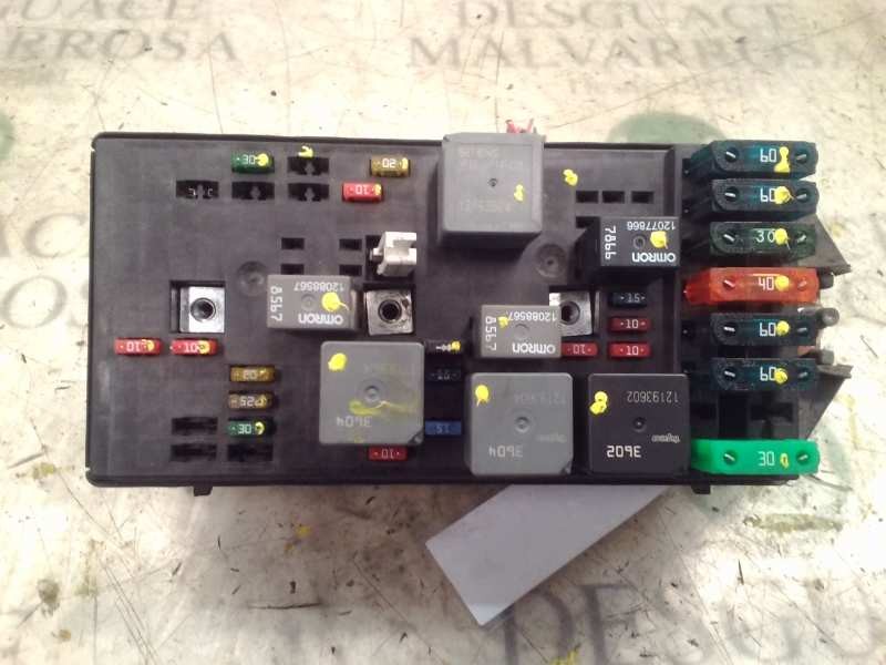 Recambio de caja reles / fusibles para chevrolet trans sport 3.4 v6 cat referencia OEM IAM   