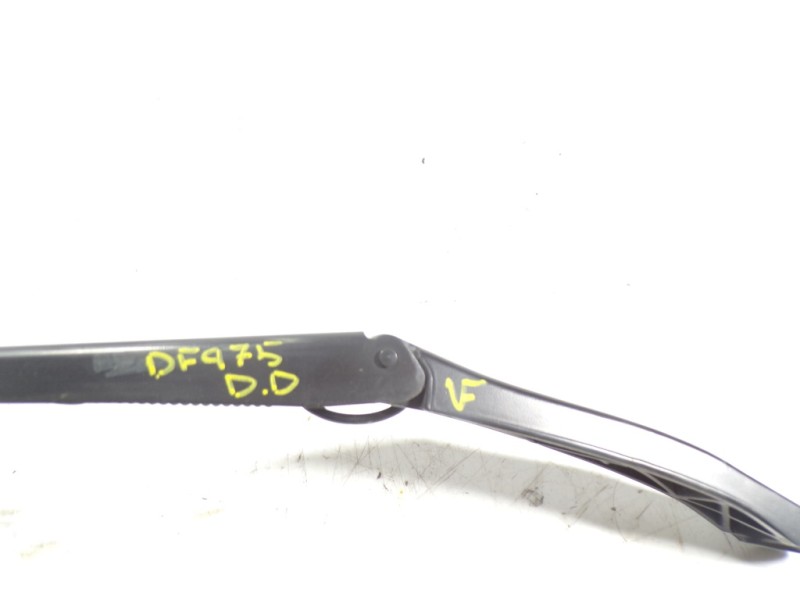 Recambio de brazo limpia delantero derecho para alfa romeo giulietta (191) 1.6 jtdm cat referencia OEM IAM 50509404  