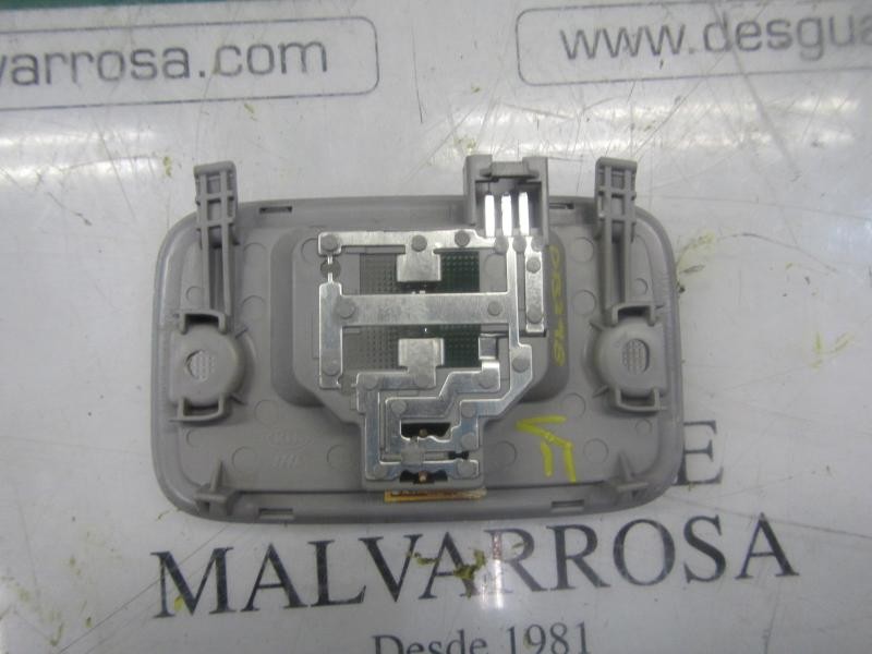 Recambio de piloto interior para hyundai i30 1.6 crdi cat referencia OEM IAM 928701P000TX  