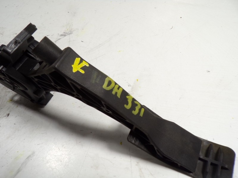 Recambio de potenciometro pedal para seat ibiza (6j5) 1.6 tdi referencia OEM IAM 6Q1721503M 6Q1721503M 